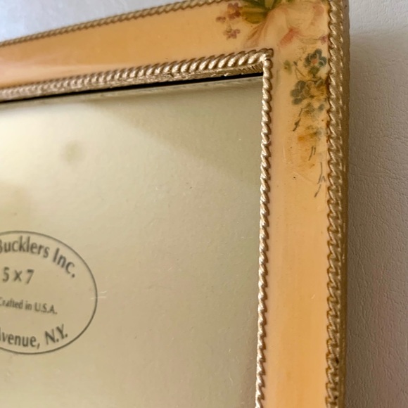 vintage Metal The bucklers picture frame Hand Crafted In USA 5.5/7” - Picture 4 of 15